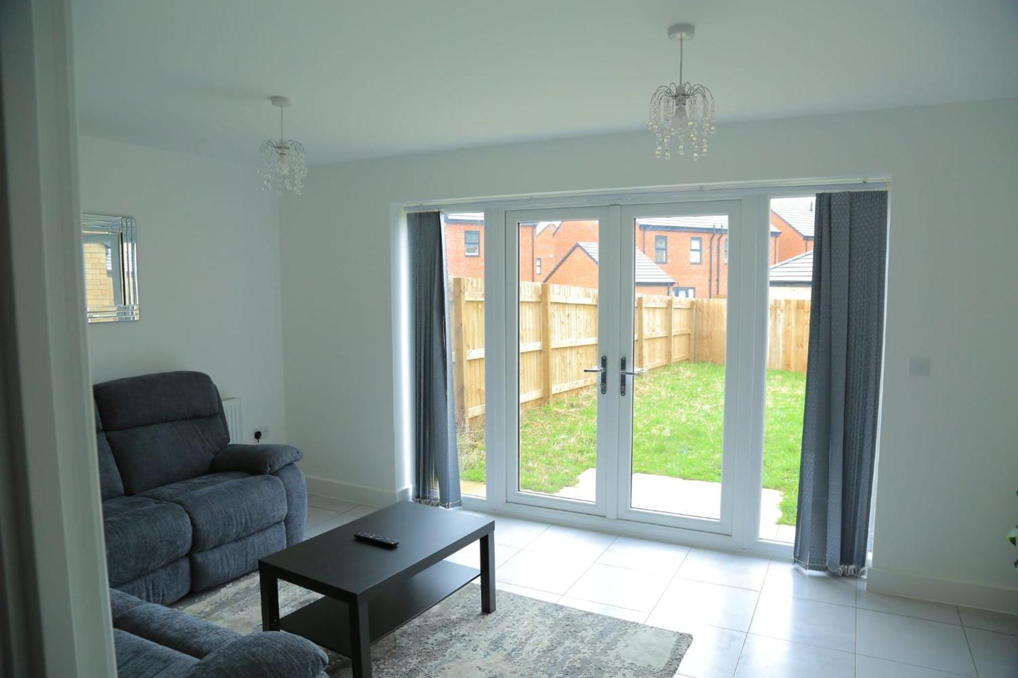 Beautiful New Family Home Leeds  Eksteriør bilde
