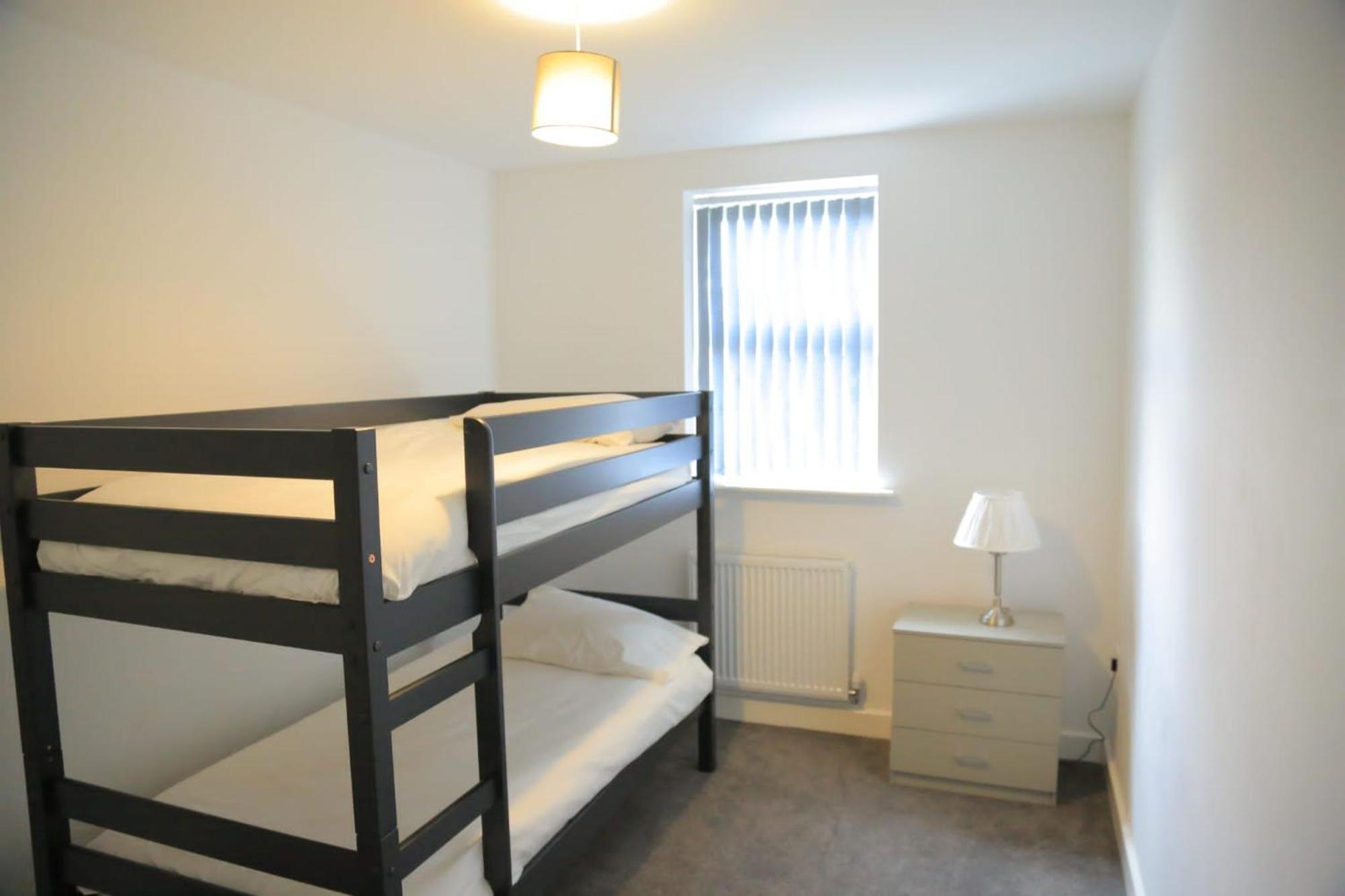 Beautiful New Family Home Leeds  Eksteriør bilde